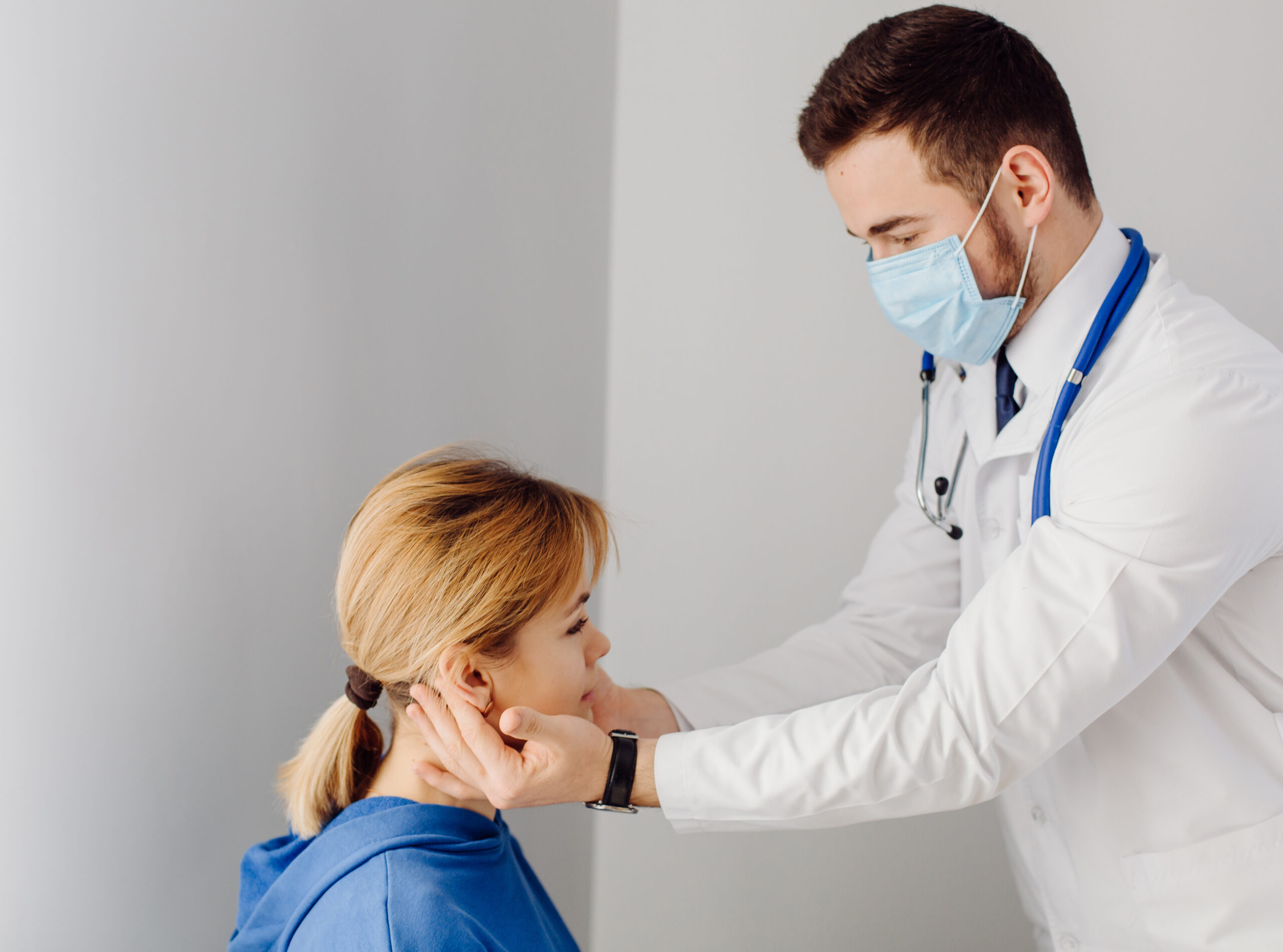 Ear Nose Throat Doctor in Banashankari: When Should You Book an ENT Appointment?